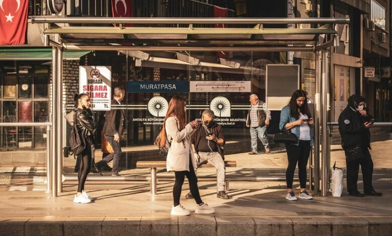 building a vibrant online community