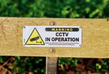 warning about lyrical hallucinosis